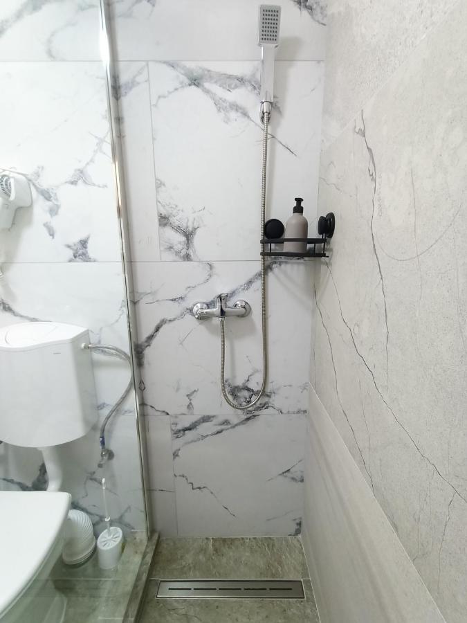 Casa Tiky Hotell Timişoara Exteriör bild