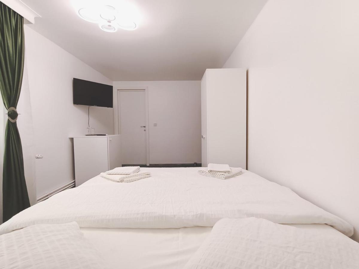 Casa Tiky Hotell Timişoara Exteriör bild