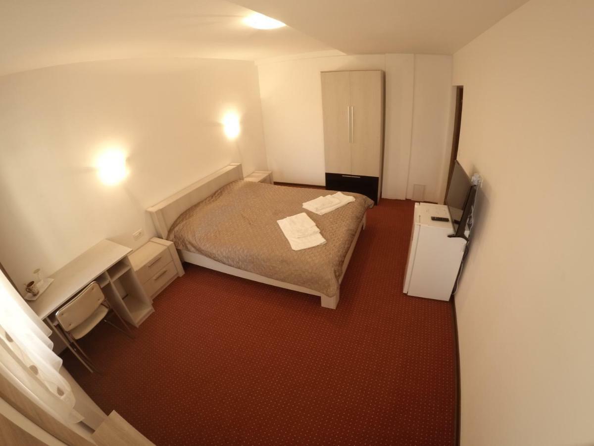Casa Tiky Hotell Timişoara Exteriör bild