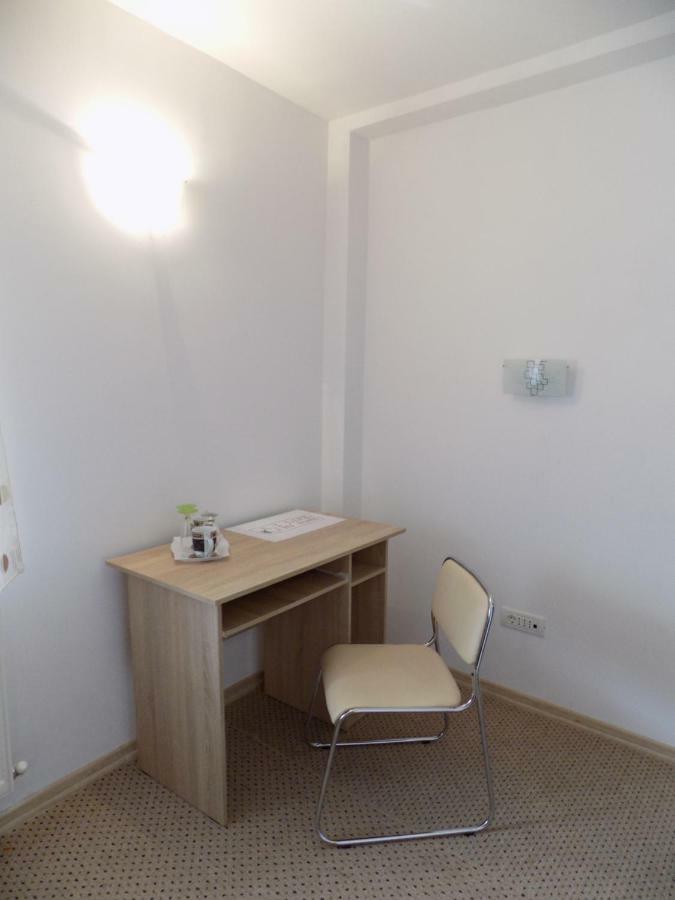 Casa Tiky Hotell Timişoara Exteriör bild