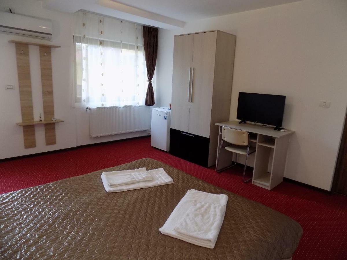 Casa Tiky Hotell Timişoara Exteriör bild